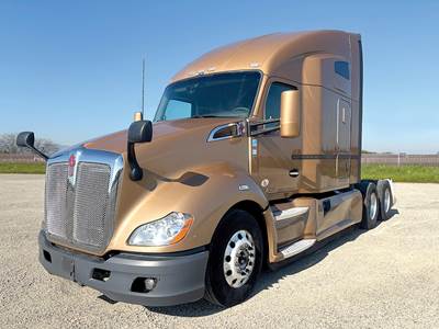 Kenworth T680 Sleeper Semi Truck - 76" High-Roof, Paccar 405HP