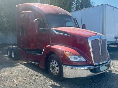 Kenworth T680 Sleeper Semi Truck - 76" High-Roof, Paccar 455HP
