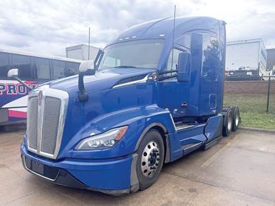 Kenworth T680 Sleeper Semi Truck - 76" High-Roof, Cummins 450HP