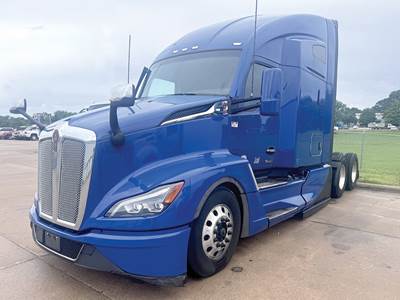 Kenworth T680 Sleeper Semi Truck - 76" High-Roof, Cummins 450HP