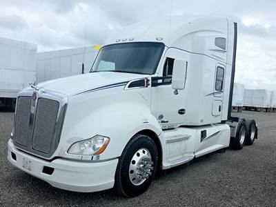 Kenworth T680 Sleeper Semi Truck - 76" High-Roof, Cummins 450HP