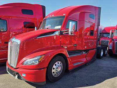 Kenworth T680 Sleeper Semi Truck - 76" High-Roof, Cummins 450HP
