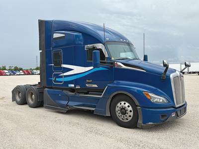 Kenworth T680 Sleeper Semi Truck - 76" High-Roof, Cummins 450HP