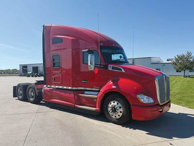 Kenworth T680 Sleeper Semi Truck - 76" High-Roof, Cummins 500HP