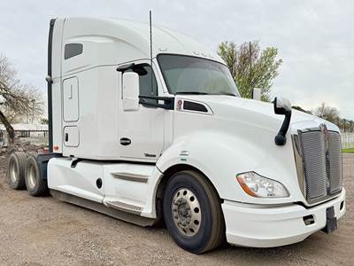 Kenworth T680 Sleeper Semi Truck - 76" High-Roof, Cummins 450HP