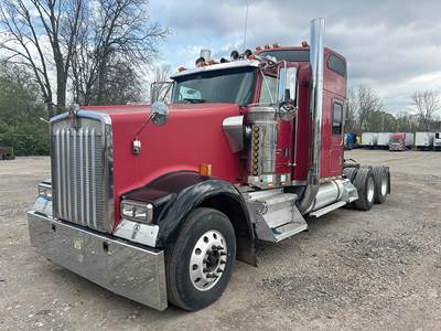 Kenworth W900L Sleeper Semi Truck - 72" Aerodyne, Cummins 500HP