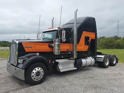 Kenworth W900L Sleeper Semi Truck - 72" Aerodyne, Cummins 500HP