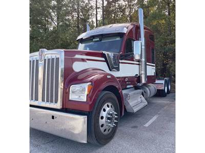 Kenworth W990 Sleeper Semi Truck - 76" Mid-Roof, Cummins 550HP