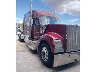 Kenworth W990 Sleeper Semi Truck - 76" Mid-Roof, Cummins 550HP