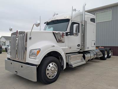 Kenworth W990 Sleeper Semi Truck - 76" Mid-Roof, Cummins 500HP