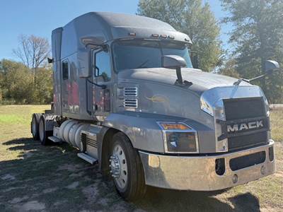 Mack Anthem Sleeper Semi Truck - 70" Stand-Up, MP8 505HP