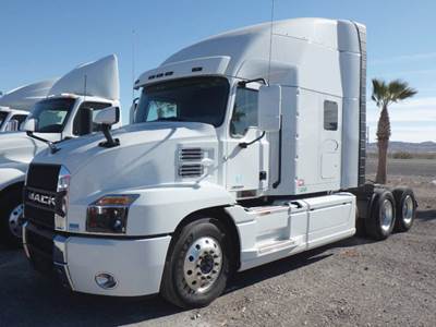 Mack Anthem Sleeper Semi Truck - 70" Stand-Up, MP8 445HP