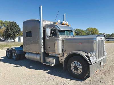 Peterbilt 379EXHD Sleeper Semi Truck - 70" Unibilt Stand-Up, Caterpillar 475HP