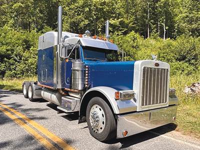 Peterbilt 379EXHD Sleeper Semi Truck - 63" Unibilt Stand-Up, Detroit 470HP