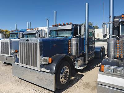 Peterbilt 379EXHD Sleeper Semi Truck - 63" Unibilt Flat-Top, Caterpillar 550HP