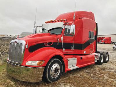 Peterbilt 386 Sleeper Semi Truck - 70" Unibilt Stand-Up, Cummins 450HP