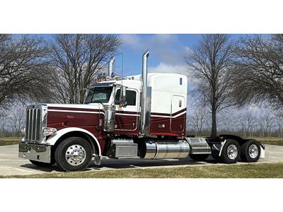 Peterbilt 389 UltraCab Sleeper Semi Truck - 72" Unibilt High Roof, Cummins 565HP