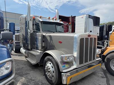 Peterbilt 389 UltraCab Sleeper Semi Truck - 78" Unibilt High Roof, Cummins 505HP