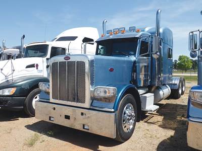 Peterbilt 389 UltraCab Sleeper Semi Truck - 70" Unibilt Stand-Up, Caterpillar 550HP