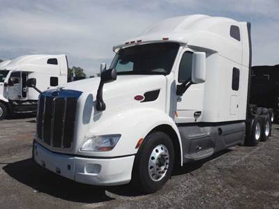 Peterbilt 579 Sleeper Semi Truck - 80" Ultraloft, Cummins 505HP