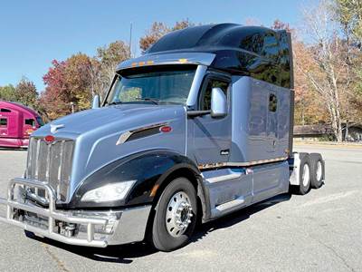 Peterbilt 579 Sleeper Semi Truck - 80" Ultraloft, Cummins 500HP