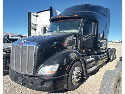 Peterbilt 579 Sleeper Semi Truck - 80" Ultraloft, Cummins 450HP