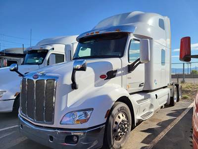 Peterbilt 579 Sleeper Semi Truck - 80" Ultraloft, Cummins 500HP