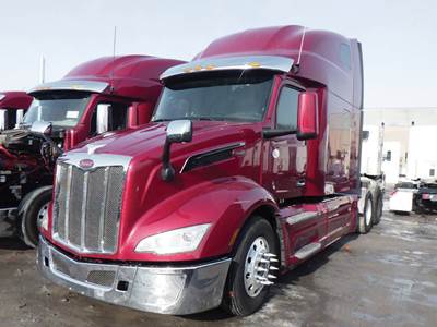 Peterbilt 579 Sleeper Semi Truck - 80" Ultraloft, Paccar 455HP