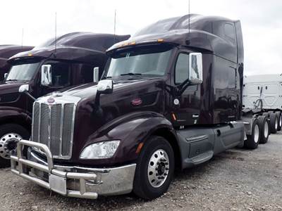 Peterbilt 579 Sleeper Semi Truck - 80" Ultraloft, Cummins 450HP