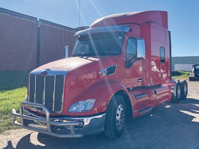 Peterbilt 579 Sleeper Semi Truck - 80" Unibilt High Roof, Cummins 500HP