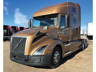 Volvo VNL 760 Sleeper Semi Truck - D13TC 405HP