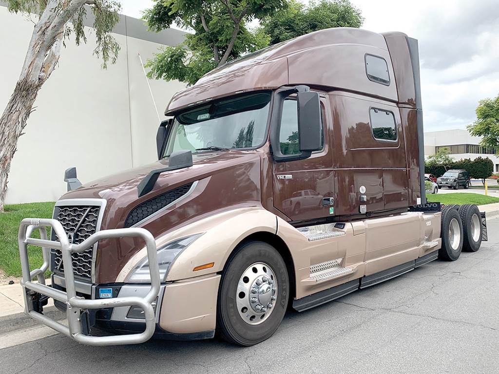 2018 Volvo VNL860 Sleeper Semi Truck D13 455HP For Sale Las Vegas