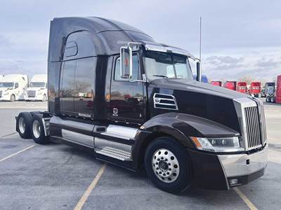 Western Star 5700XE Sleeper Semi Truck - 82" High Roof Stratosphere, Detroit 505HP