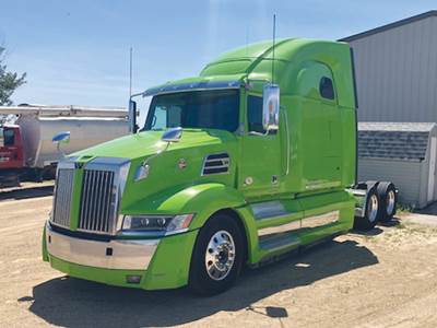 Western Star 5700XE Sleeper Semi Truck - 82" High Roof Stratosphere, Detroit 505HP