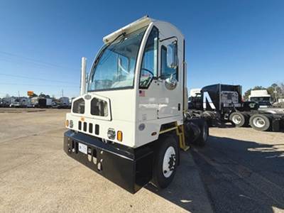 Autocar ACCT42 XSpotter Yard Spotter Truck - 200HP