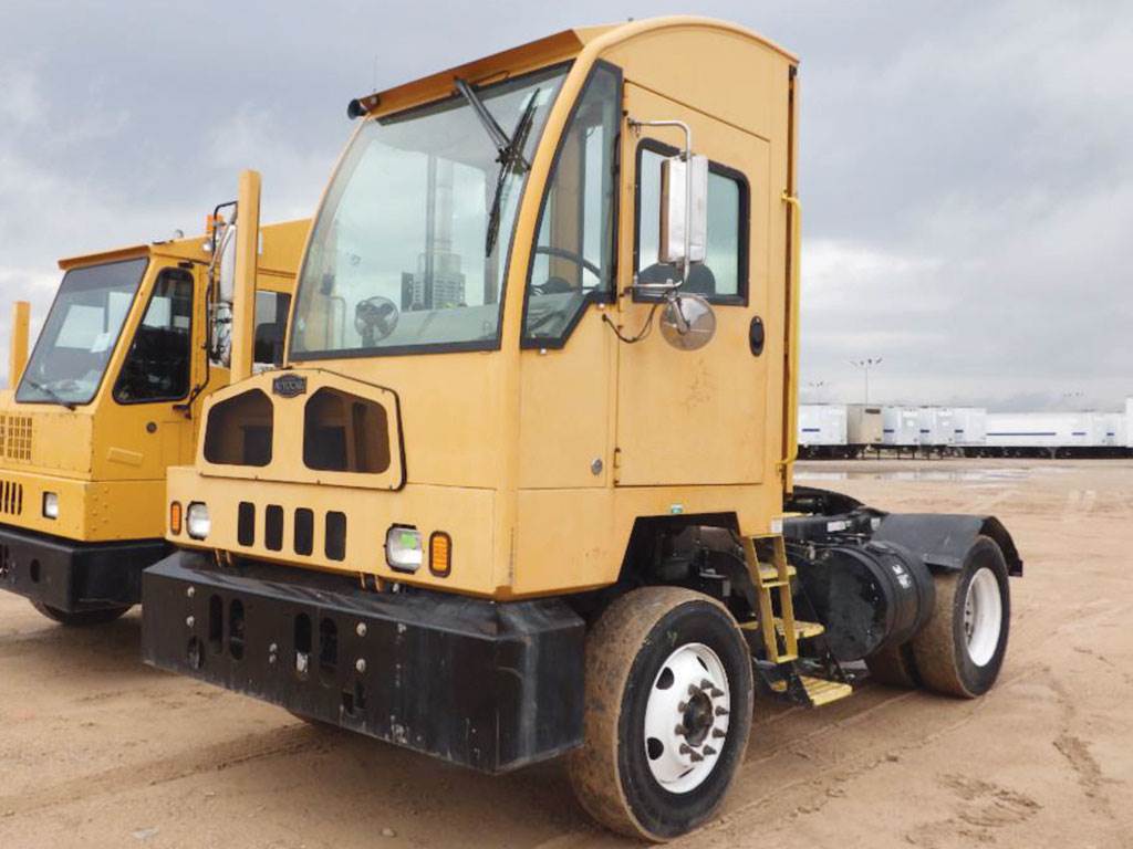 2016 Autocar ACTT42 Yard Spotter Truck For Sale Fort Worth, TX