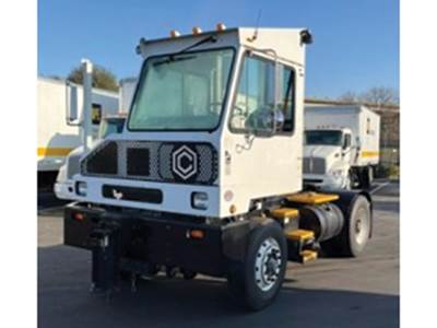 Capacity TJ9000 Yard Spotter Truck - 225HP