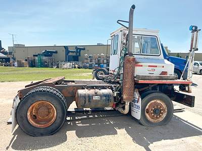 Ottawa YT30 Yard Spotter Truck - 150HP