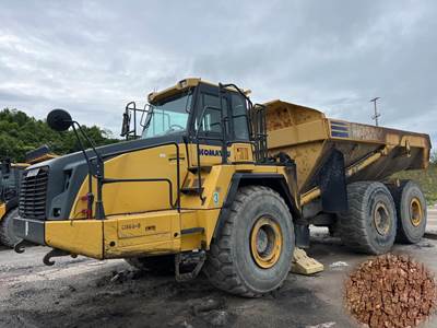 Komatsu HM400-3 Articulated Truck