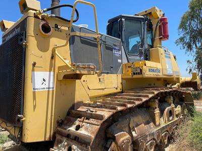 Komatsu D375A-5E0 Dozer