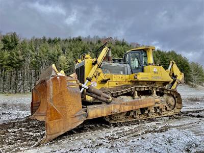 Komatsu D475A-3 Dozer
