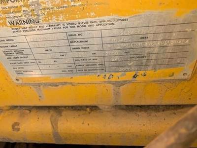 Komatsu SDA12V140E-1 Engine