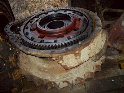 Komatsu D355A-3 Final Drive