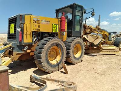 Komatsu GD655-5 Motor Grader