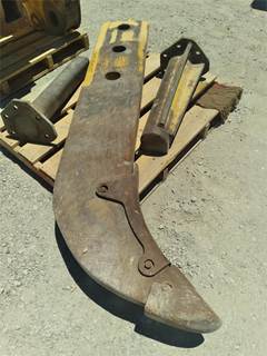 Komatsu D275AX5E0 Ripper