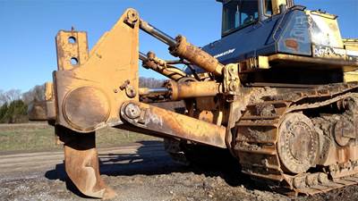 Komatsu D475A-2 Ripper