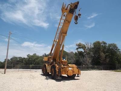 Grove RT980 80-Ton Rough Terrain Crane