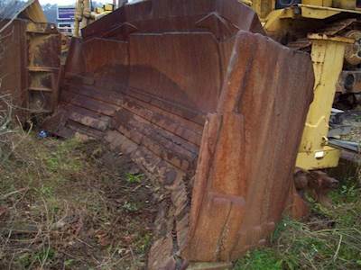 Komatsu SEMI U Blade with Tilt