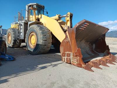 KOMATSU / HENSELEY WA900L-3 Spade Nose Bucket