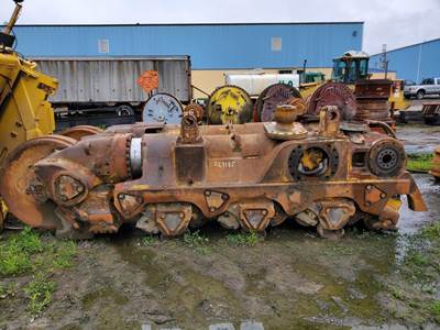 Komatsu D475A-5E0 Track Frame